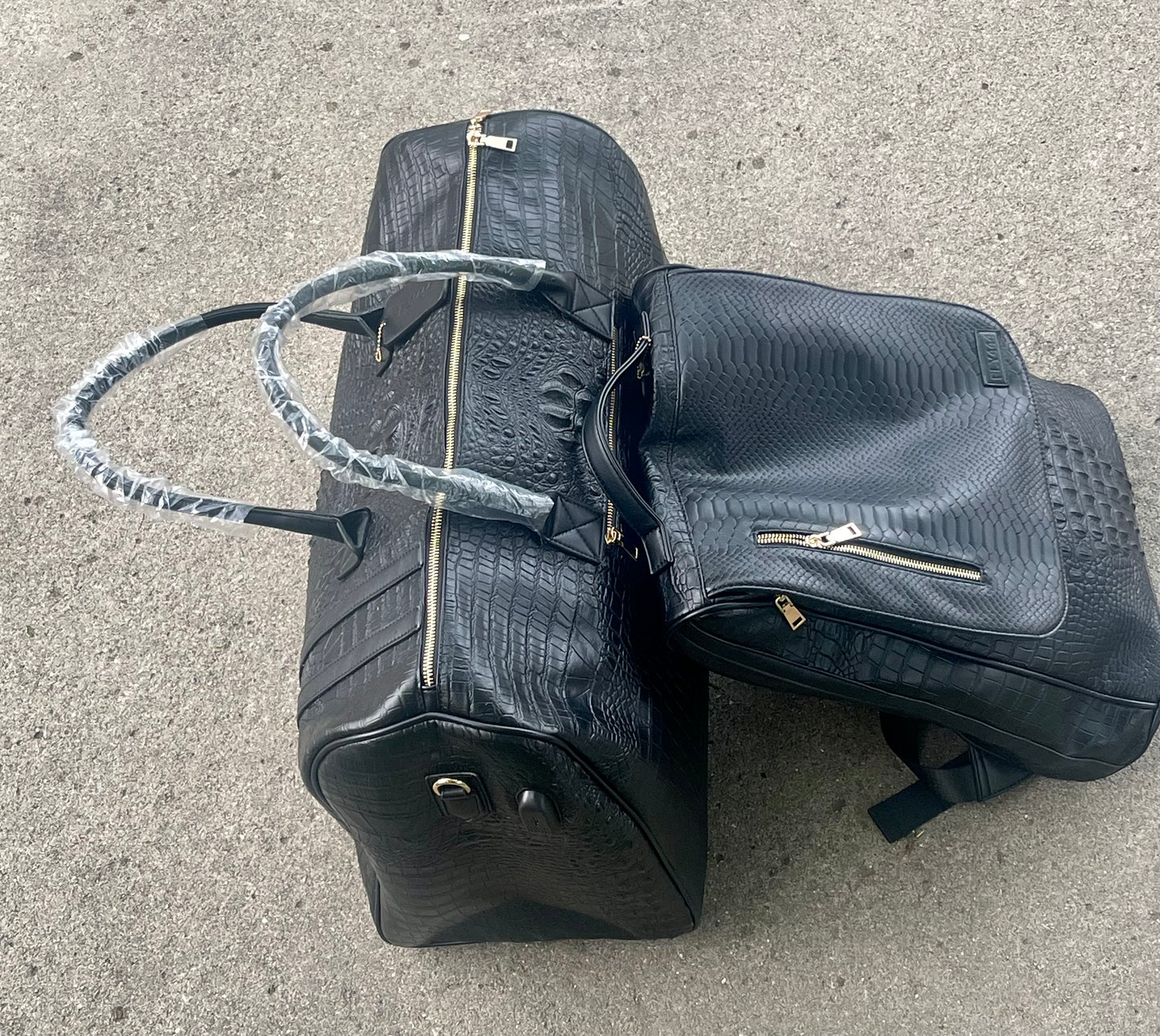 Travel with Purpose: The FLY444 Croc-Patterned Luggage Set - Style Meets Social Impact